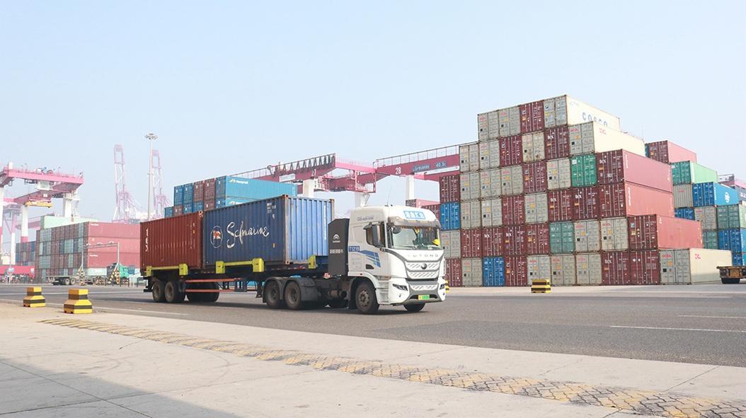 Ghi lại câu chuyện làm giàu | Xe tải nặng Yuzhou giúp doanh nghiệp tiết kiệm ít nhất 500 vạn nhân dân tệ mỗi năm như thế nào?